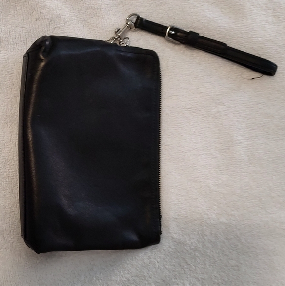 Coach wristlet - Picture 5 of 9